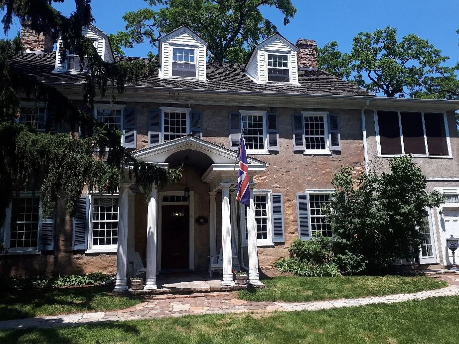 Nelles Manor