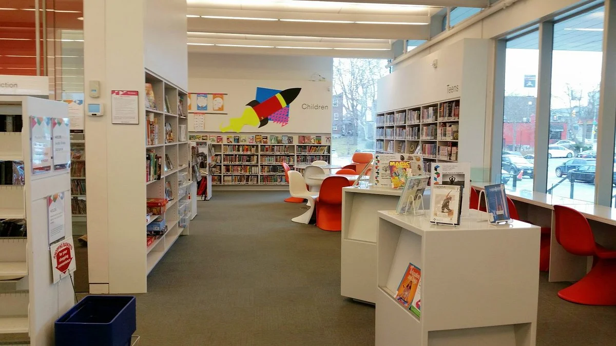 Port Credit Library