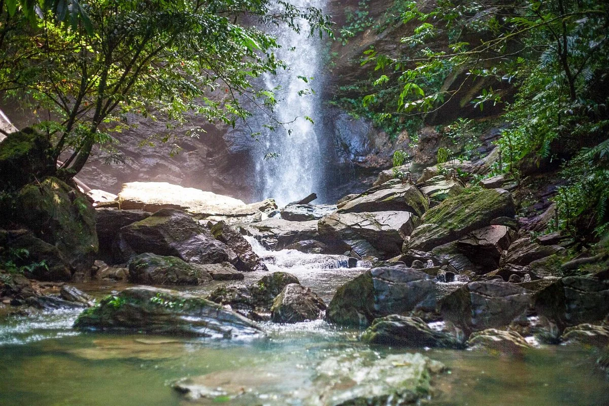 Avocat Waterfall