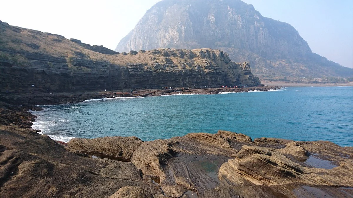 Yongmeori Beach