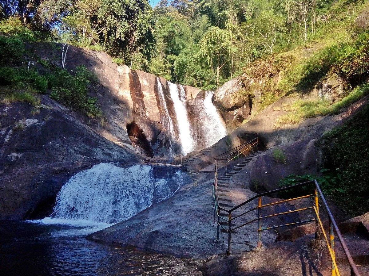 Kumbhavurutty Waterfalls
