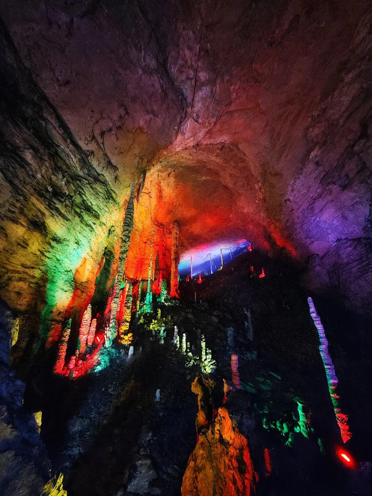 Yellow Dragon Cave