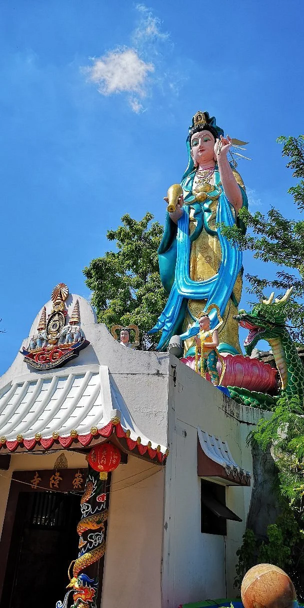 Phra Pothisat Kuan Im Park
