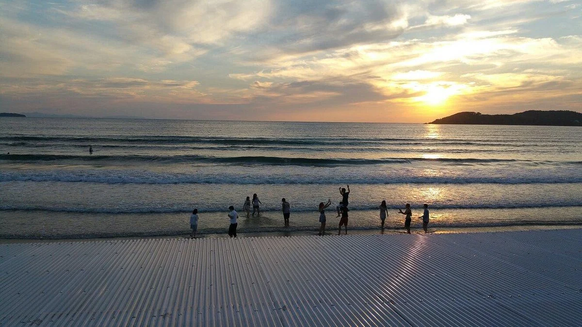 Wakimoto Beach