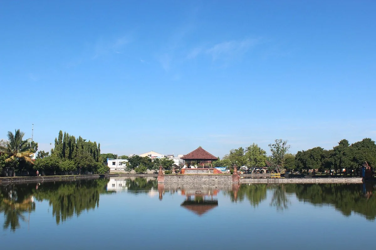 Mayura Water Palace