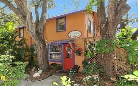 Towles Court Artist Colony