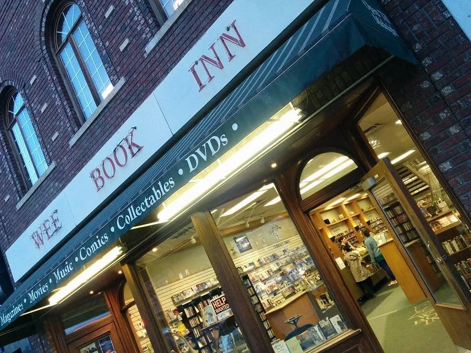 Wee Book Inn