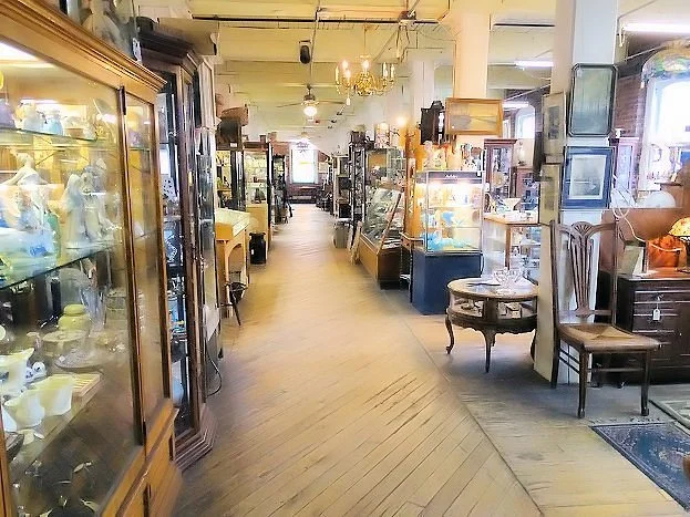 Antiques on the Farmington