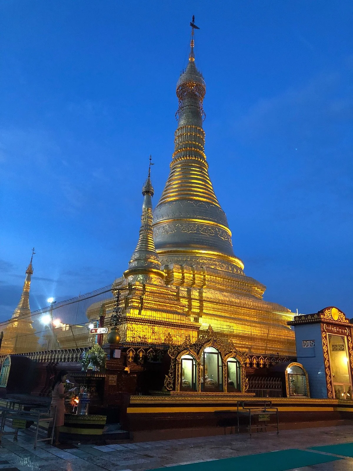 Thein Daw Gyi Pagoda