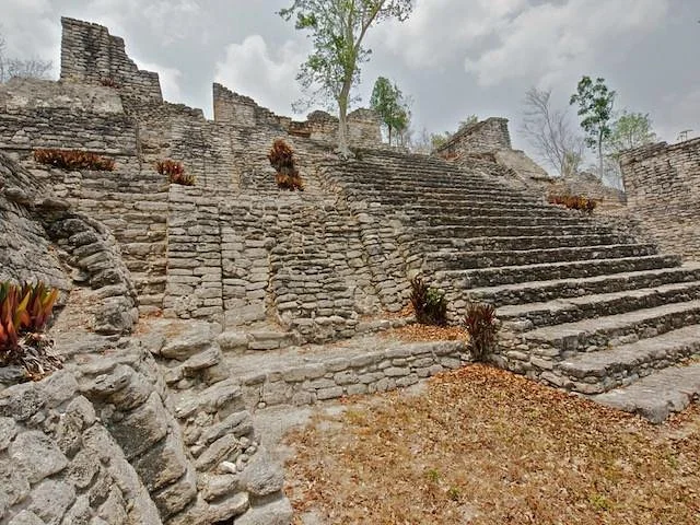 Kinichna Zona Arqueologica