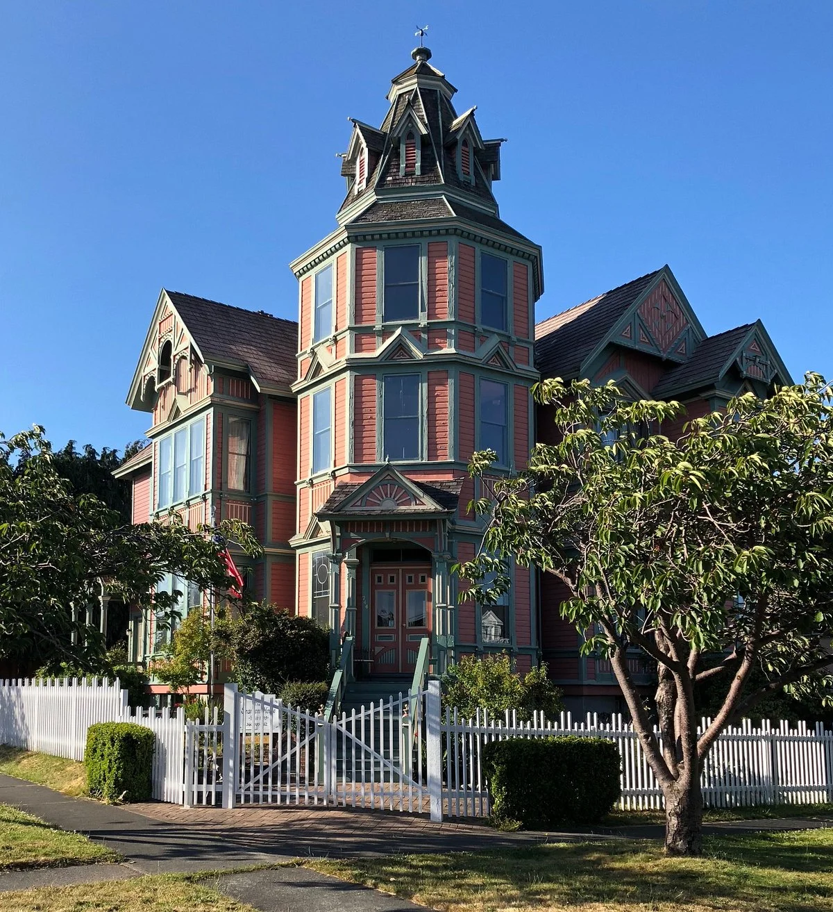 The Starrett House Inn