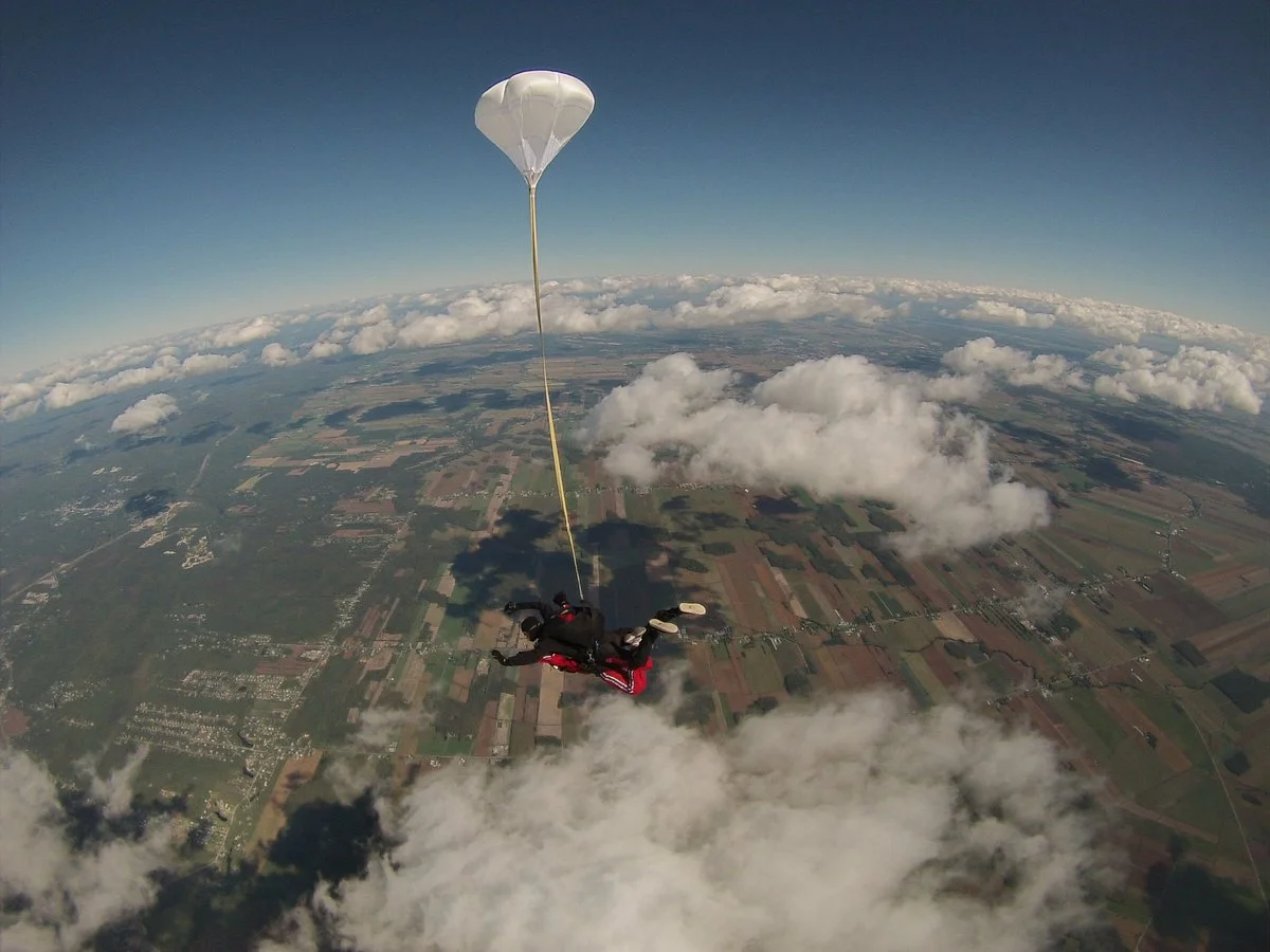 Parachute Montreal