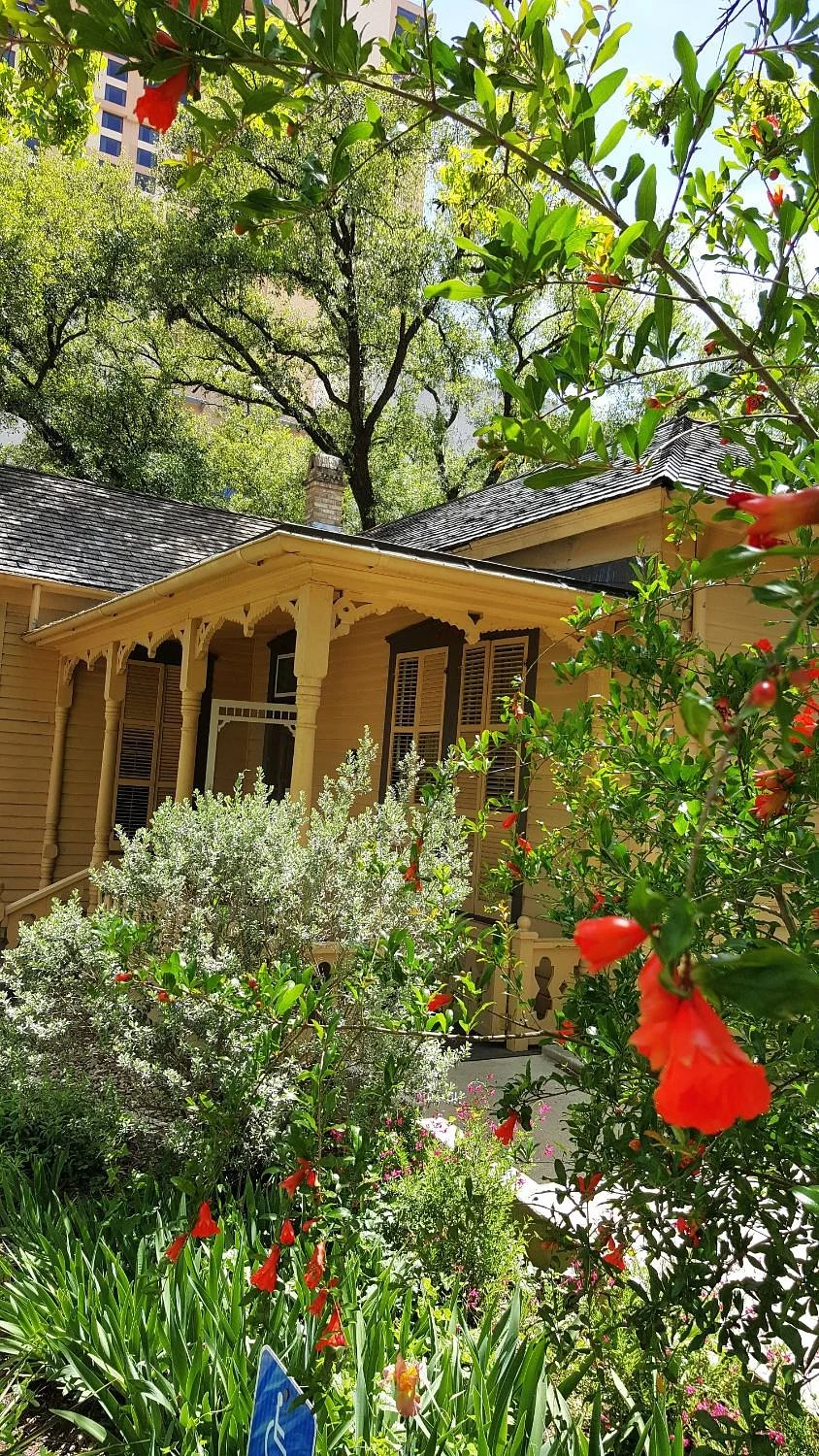 O. Henry Home & Museum