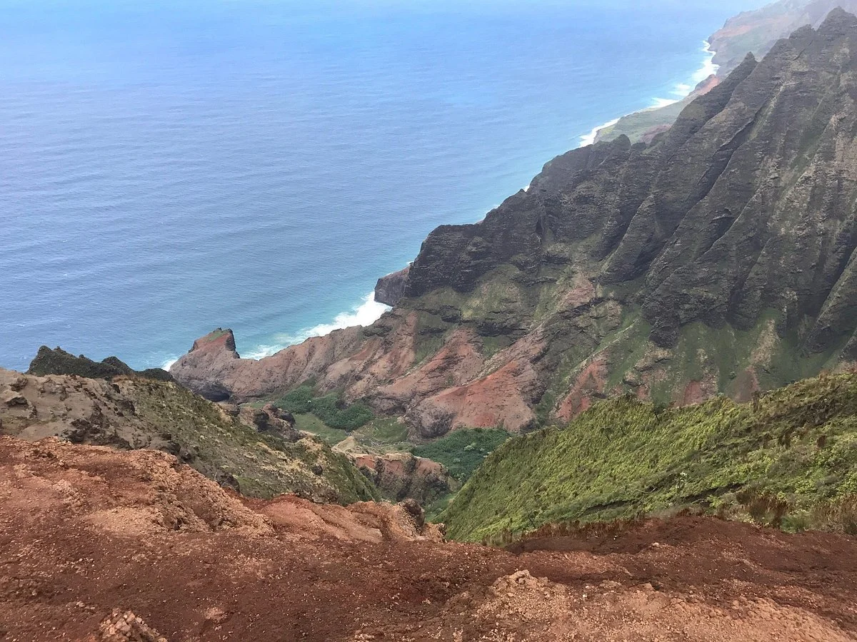 Honopu Ridge Trail