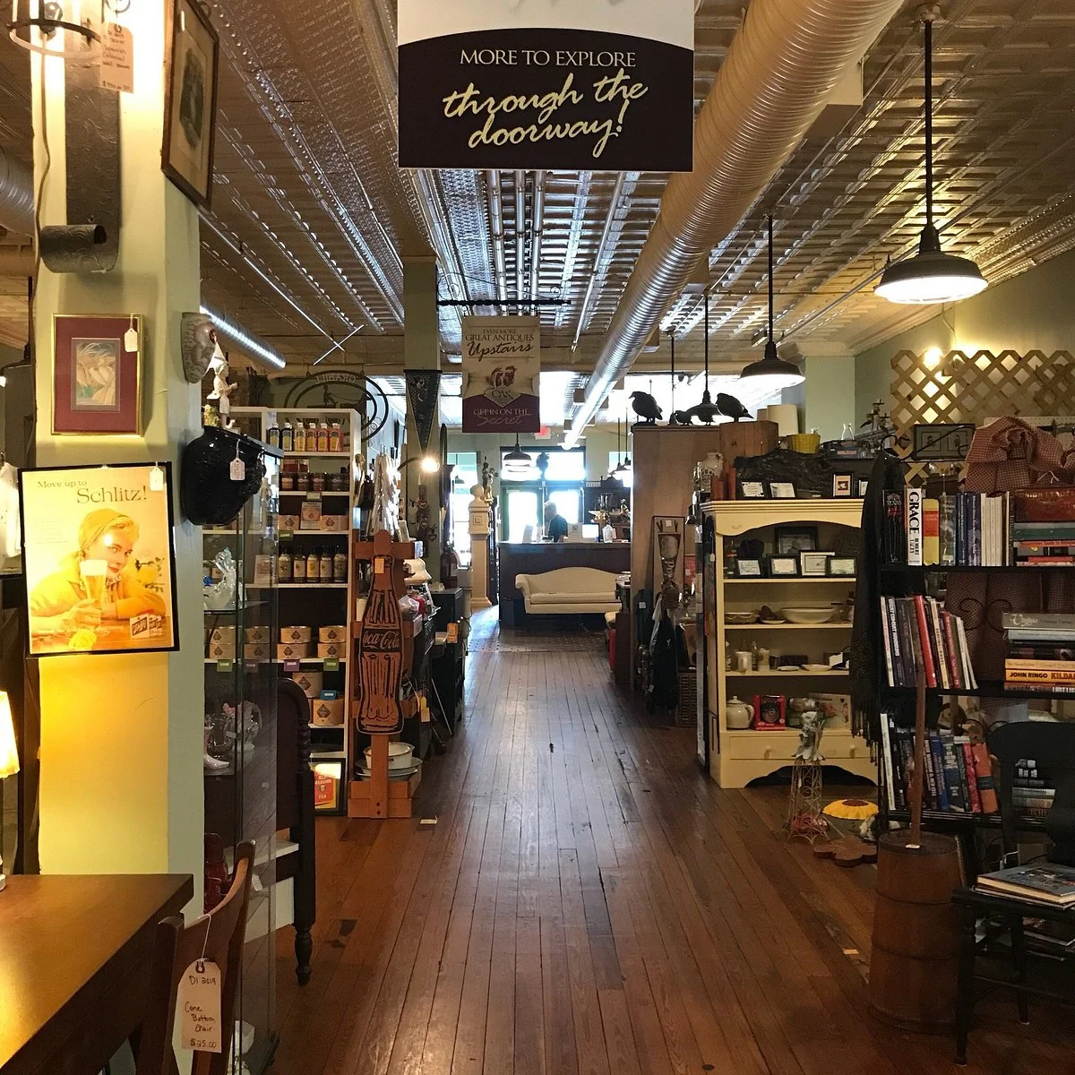 The Oak Collectables and Antiques (Antique Mall)