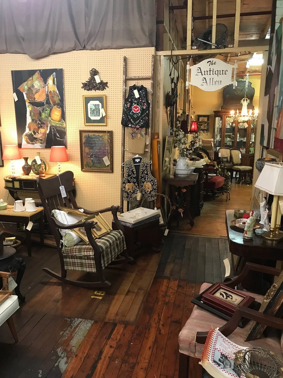Payne Mill Village Antique Mall