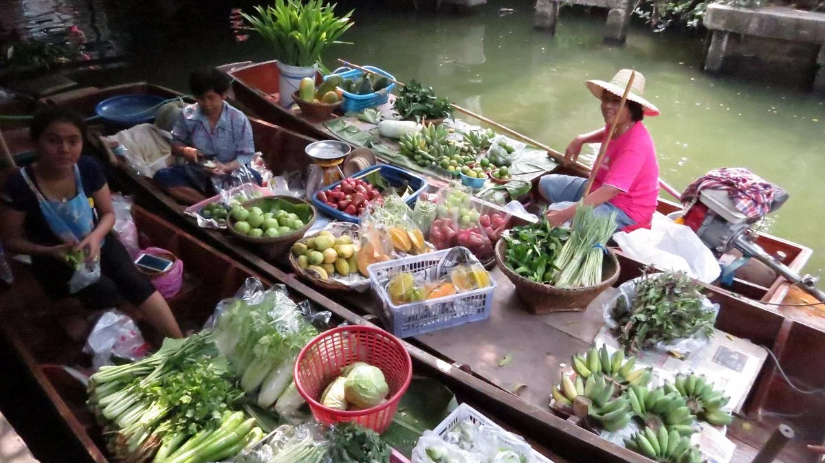 Khlong Lat Mayom Floating Market