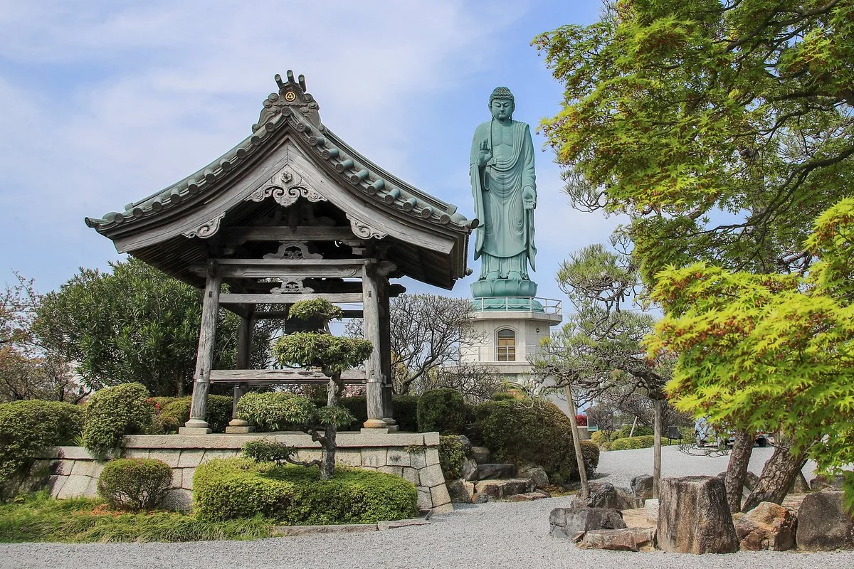 Nagahama Biwako Daibutsu