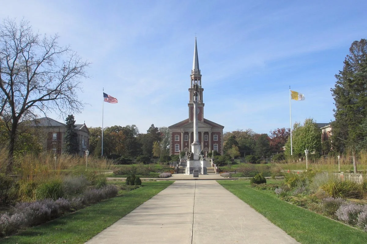University of St. Mary of the Lake