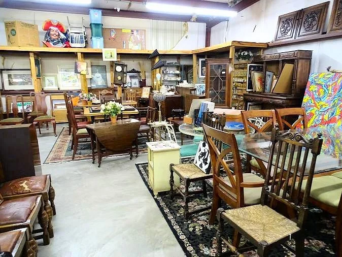 Roumillat's Antiques Mall