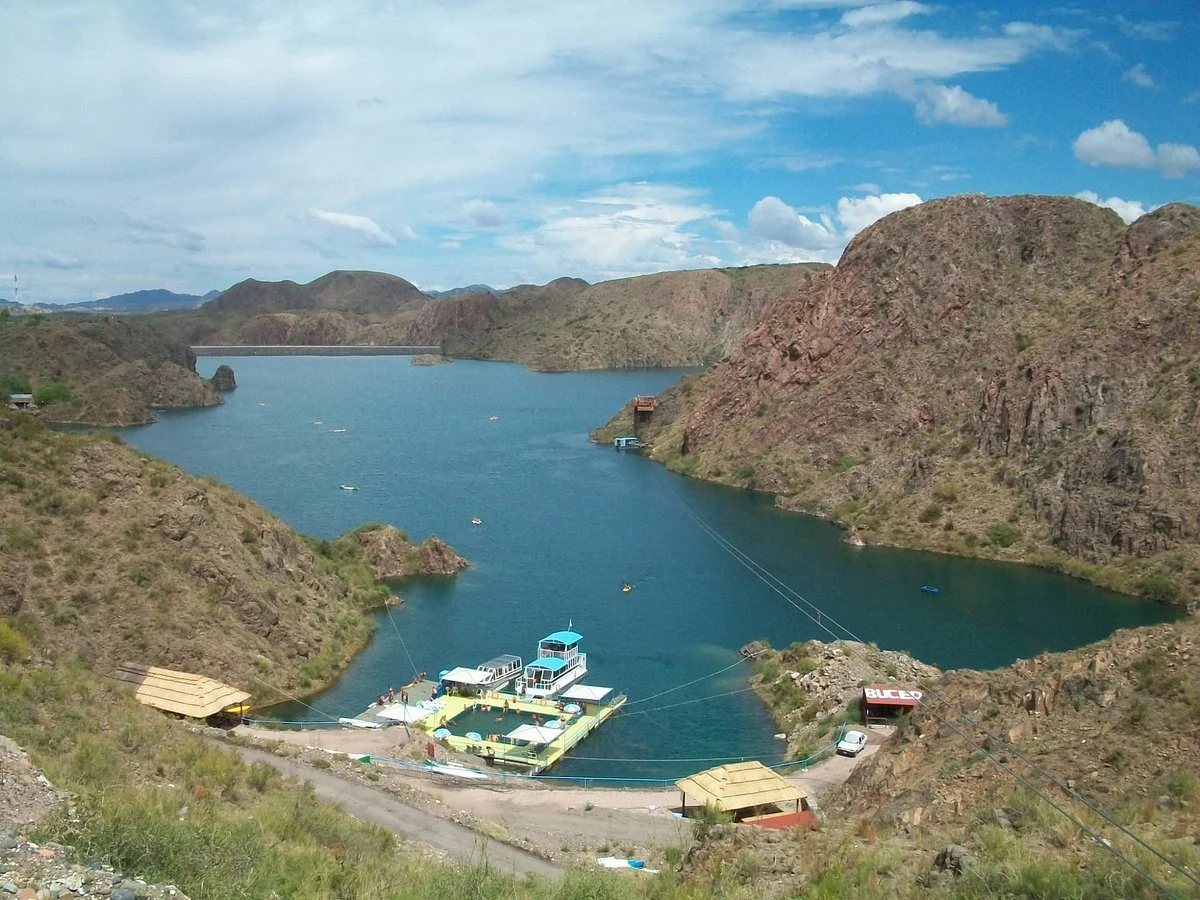 Los Reyunos Dam