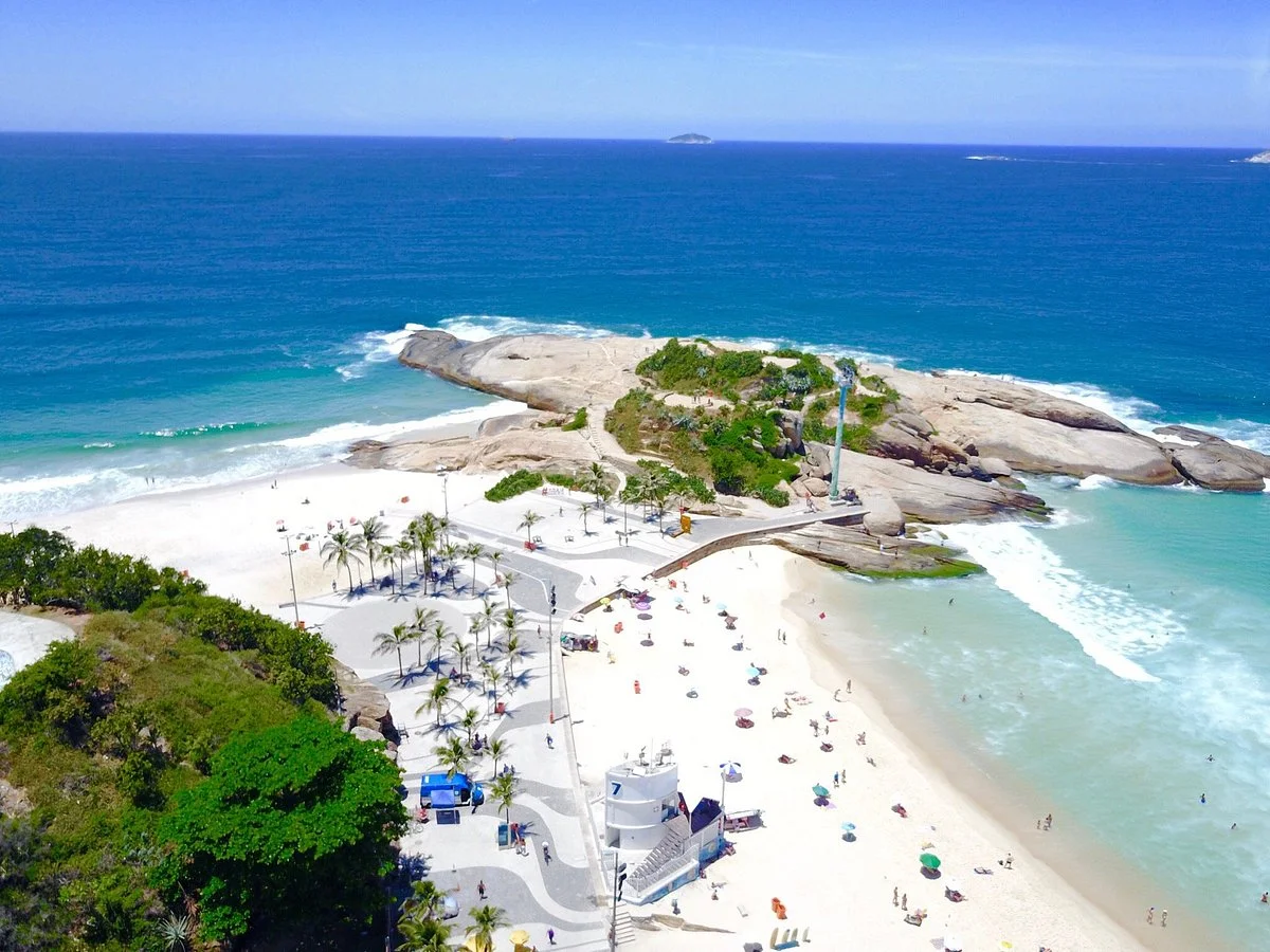 Arpoador beach