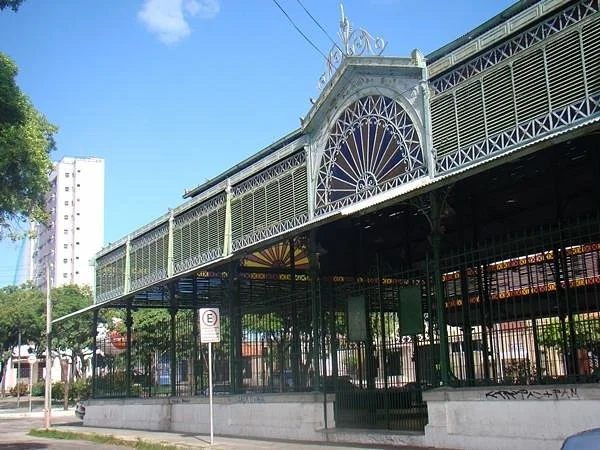 Mercado dos Pinhões