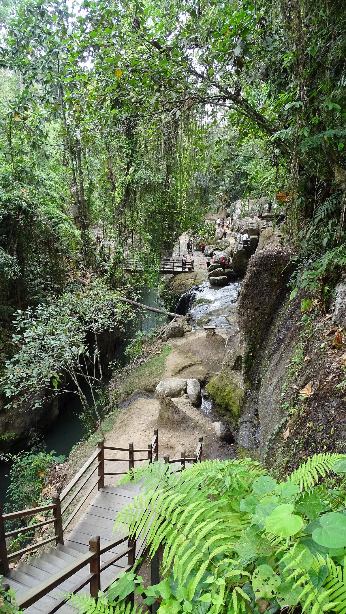 Tebing Tegallinggah Temple