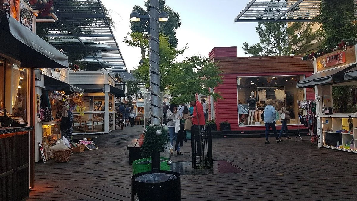 Pinamar Plaza