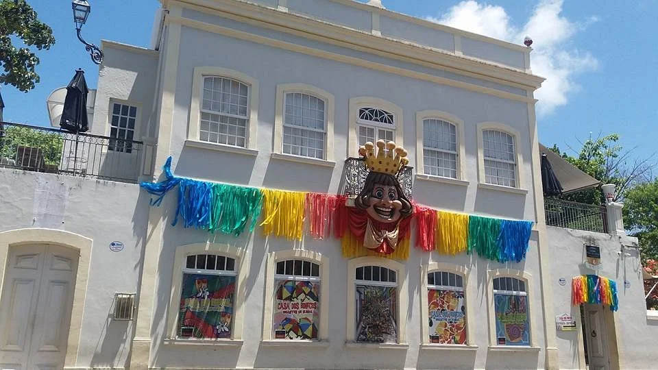Casa dos Bonecos Gigantes