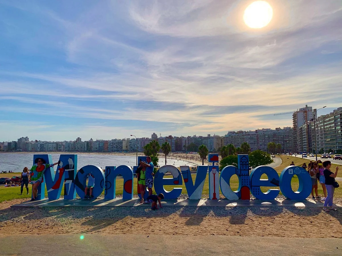 Montevideo Sign