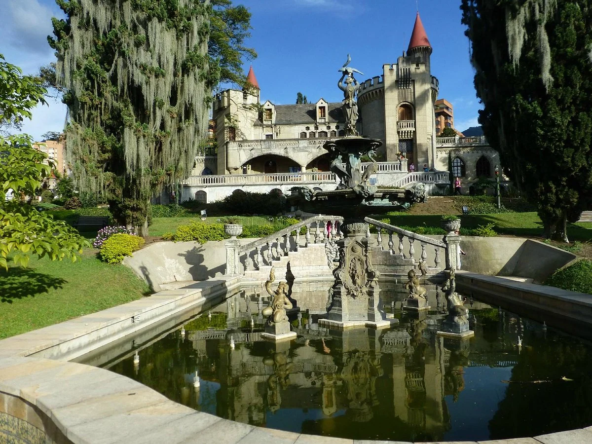 El Castillo Museo y Jardines