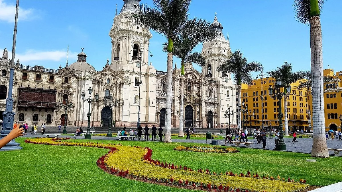 Plaza de Armas (Plaza Mayor)