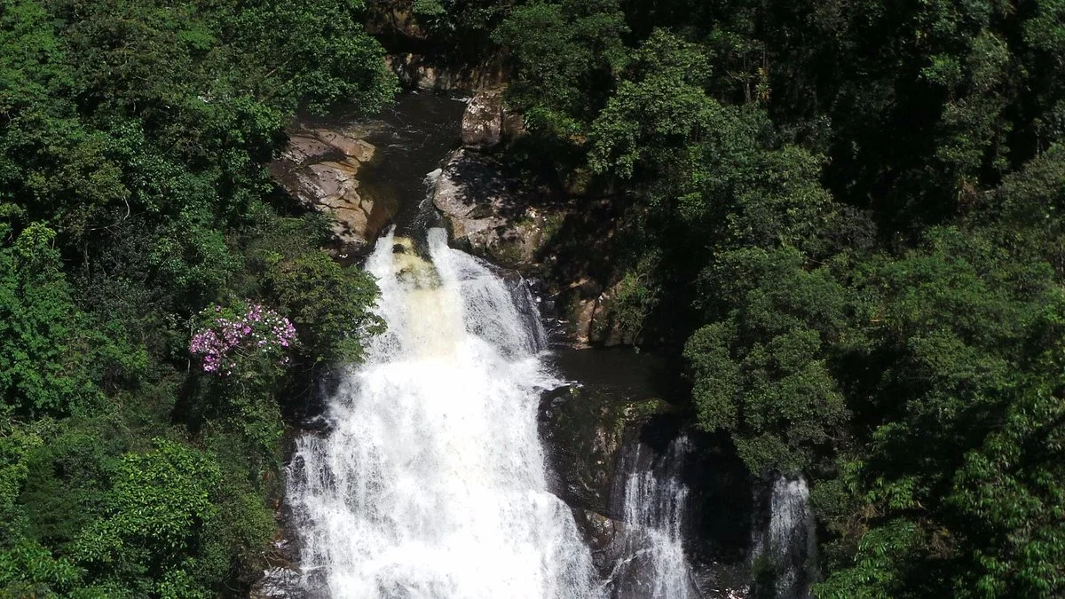 Veu de Noiva Waterfall