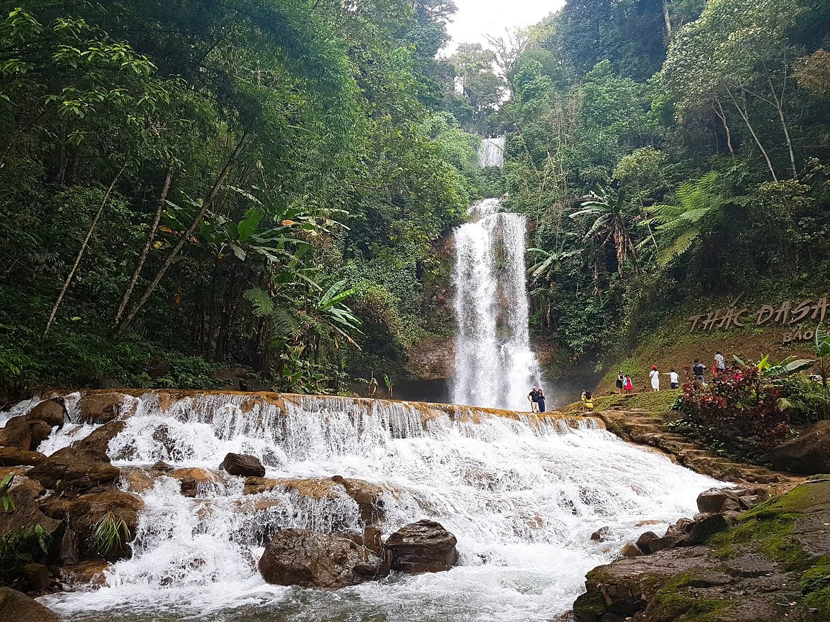 Dambri Waterfall
