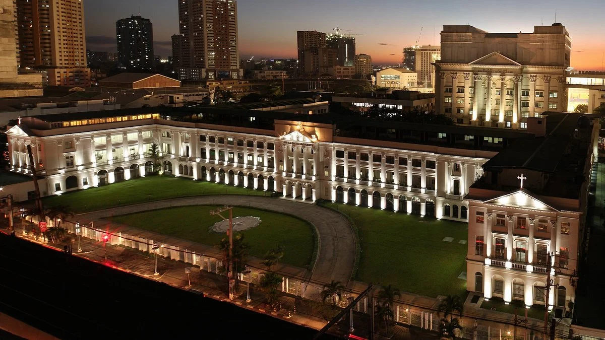 De La Salle University