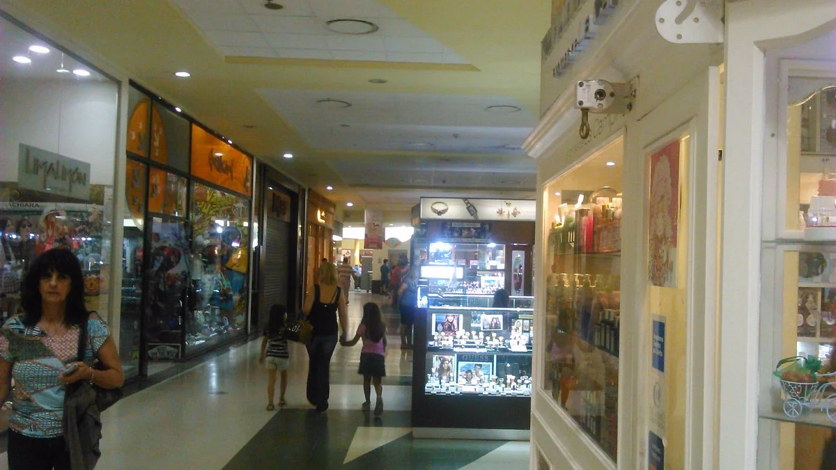 Nine Shopping