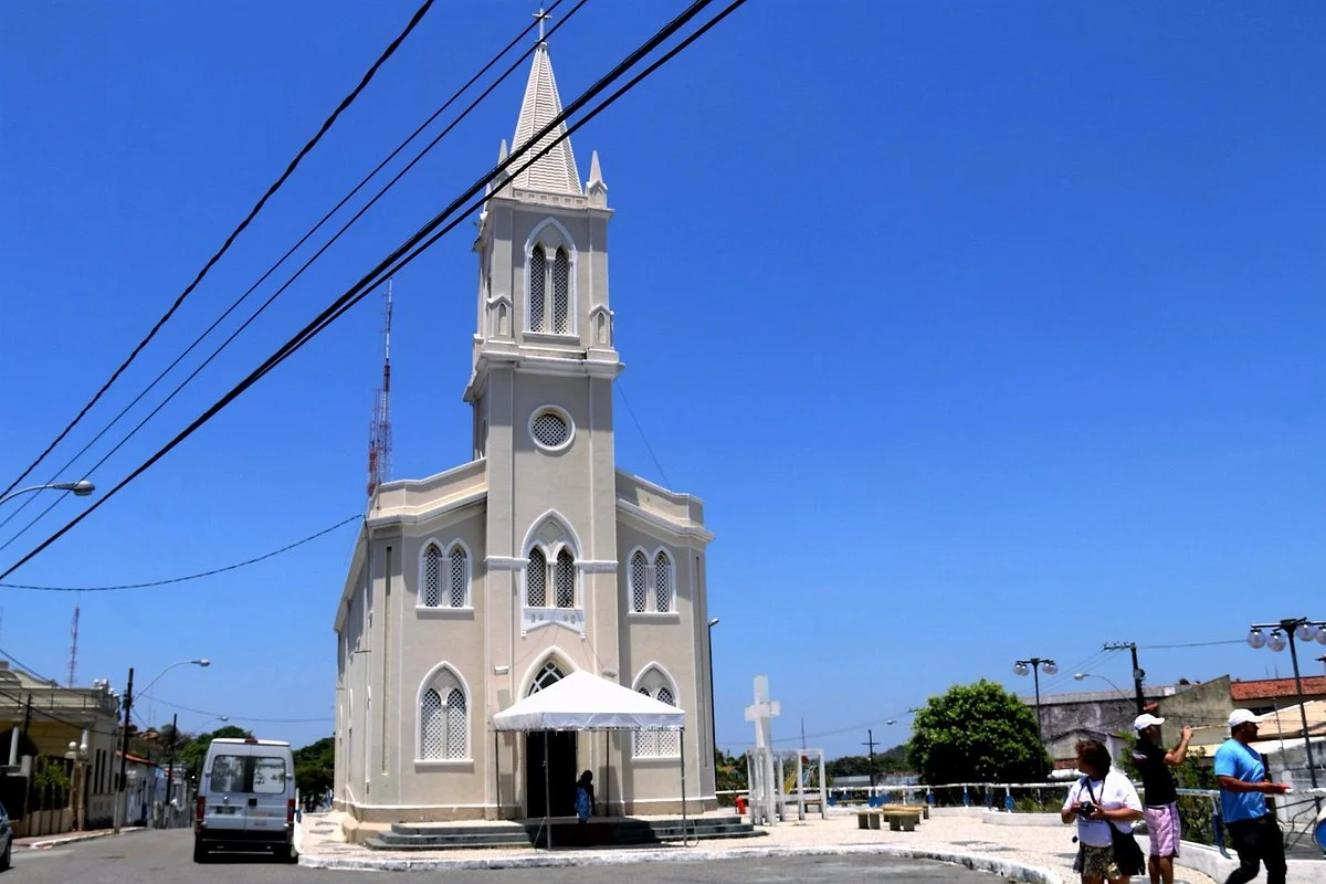 Santo Antonio hill and church