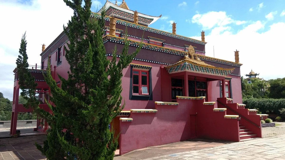 Templo Budista Caminho Do Meio