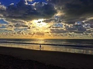 Intermares Beach