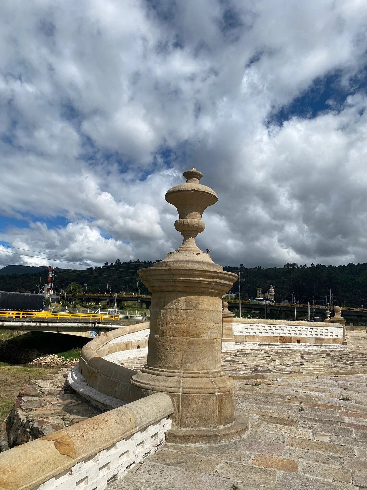 Puente del Comun