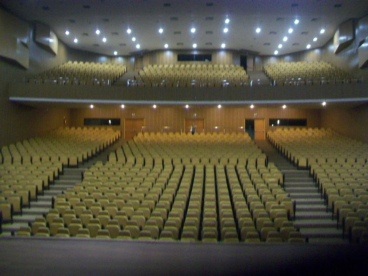 Teatro Gustavo Leite