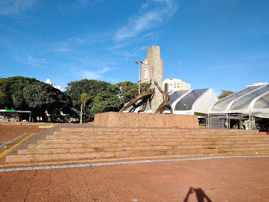 Monument to the 3 Races