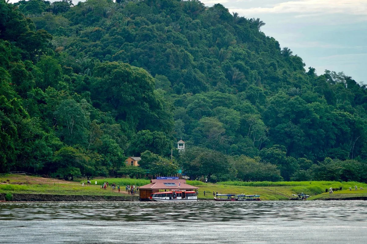 Boca de Valeria  Village