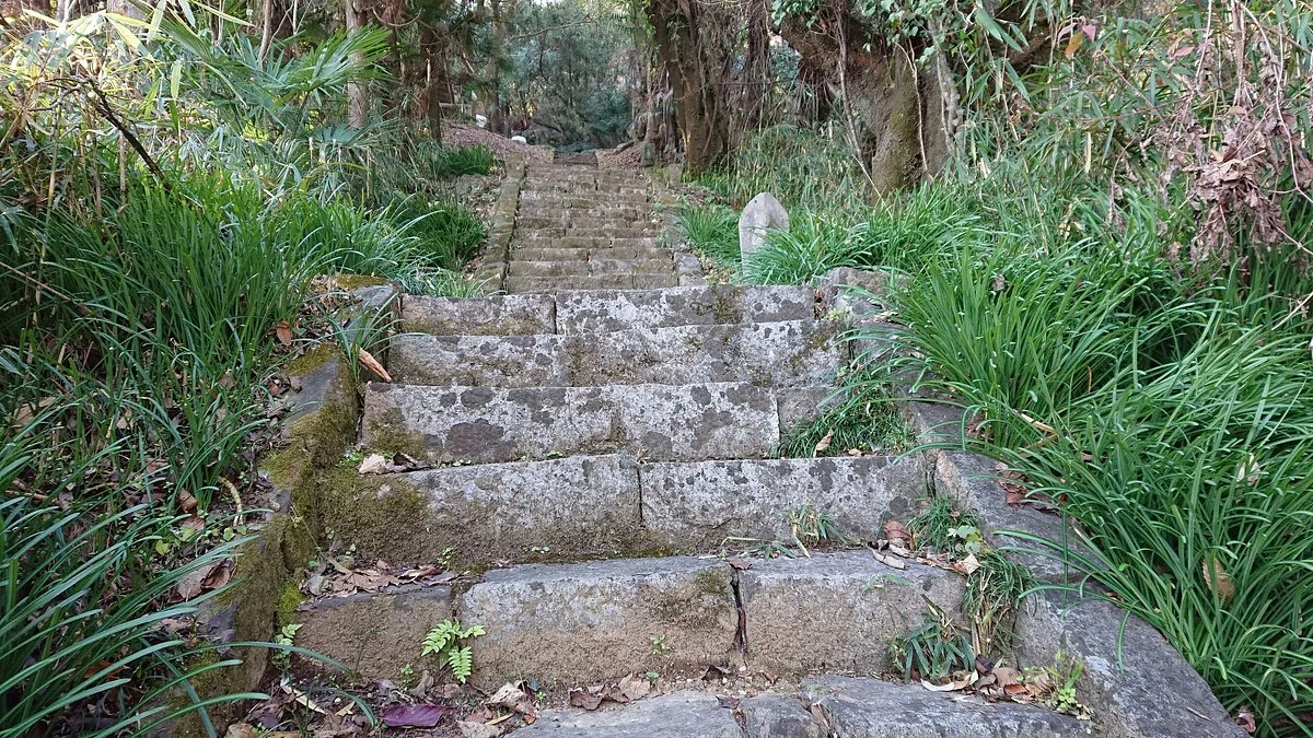 Utsuno Cave