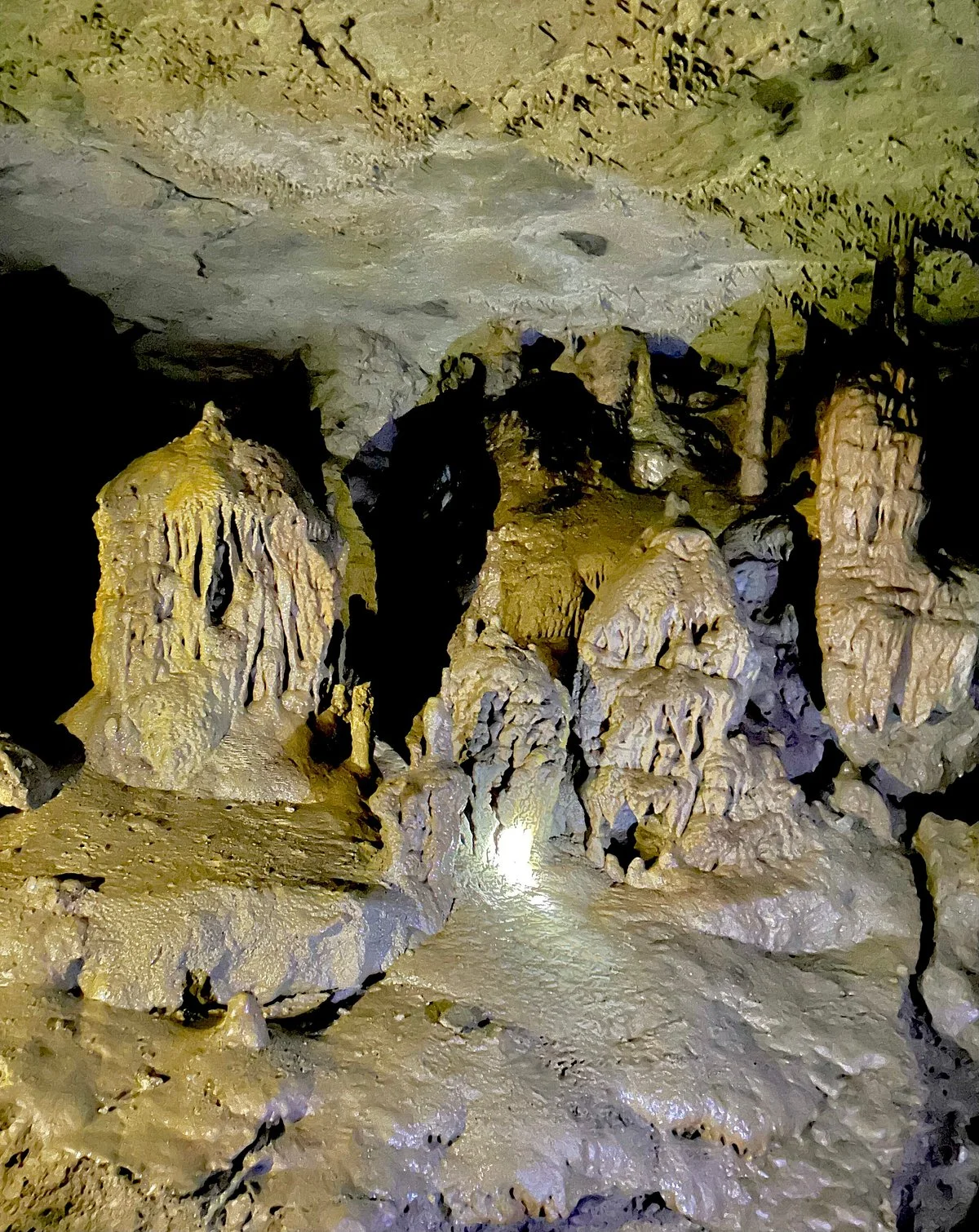 Toglo Cave