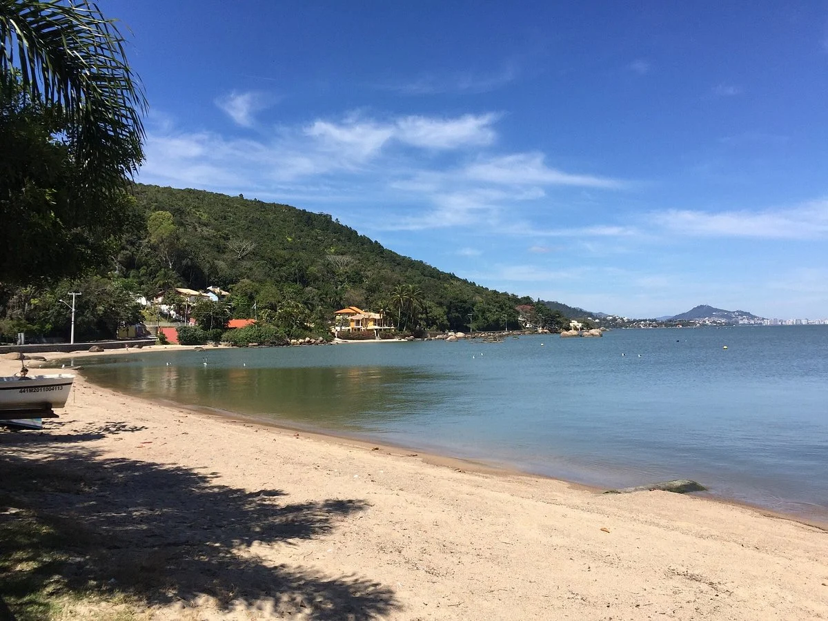 Praia do Sambaqui