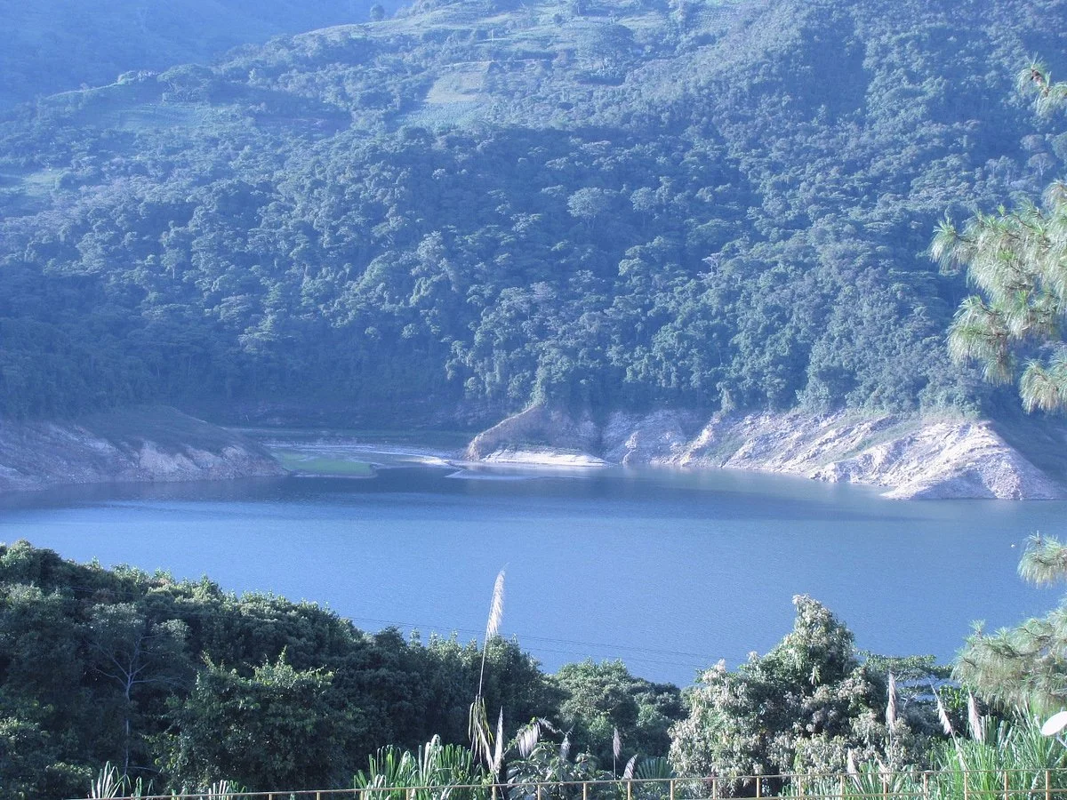 Represa Uribante Caparo