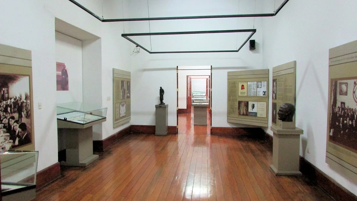 Centro Cultural Victor Raul Haya de la Torre