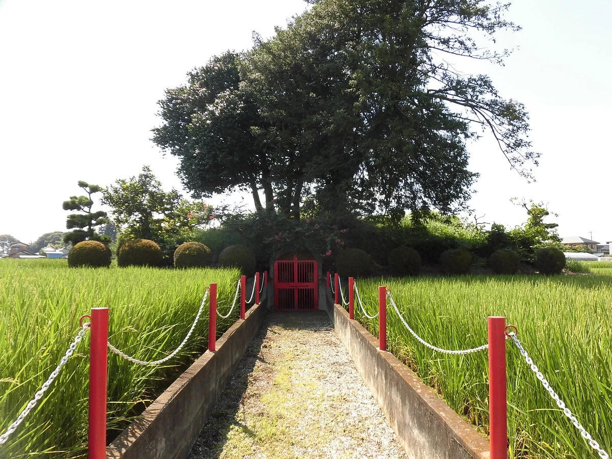 Anayakushi Tomb